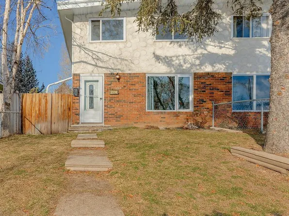 3131 E Dover Cres SE, Calgary, AB T2B 1V4