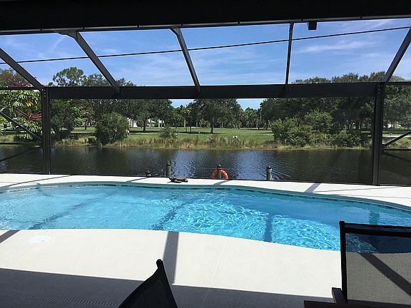 Pool with Panoramic Screen