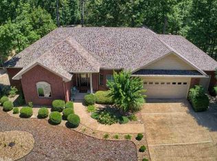 6 Quieto Ln, Hot Springs, AR 71909