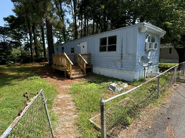 1454 Delmar St, Fayetteville, NC 28304
