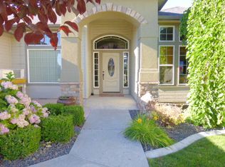 2411 W Herron Loop, Nampa, ID 83686