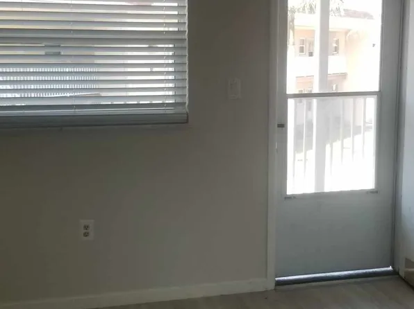 3100 Harbor Blvd APT 214, Port Charlotte, FL 33952