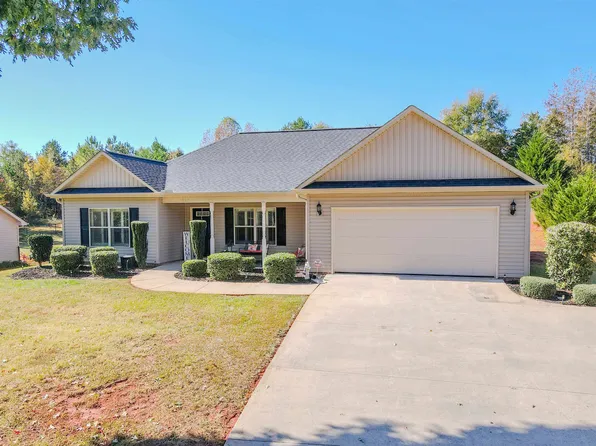 329 Natures Trl, Gaffney, SC 29341