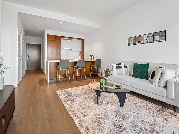 4th image of 75 Park Ln S APT 1904