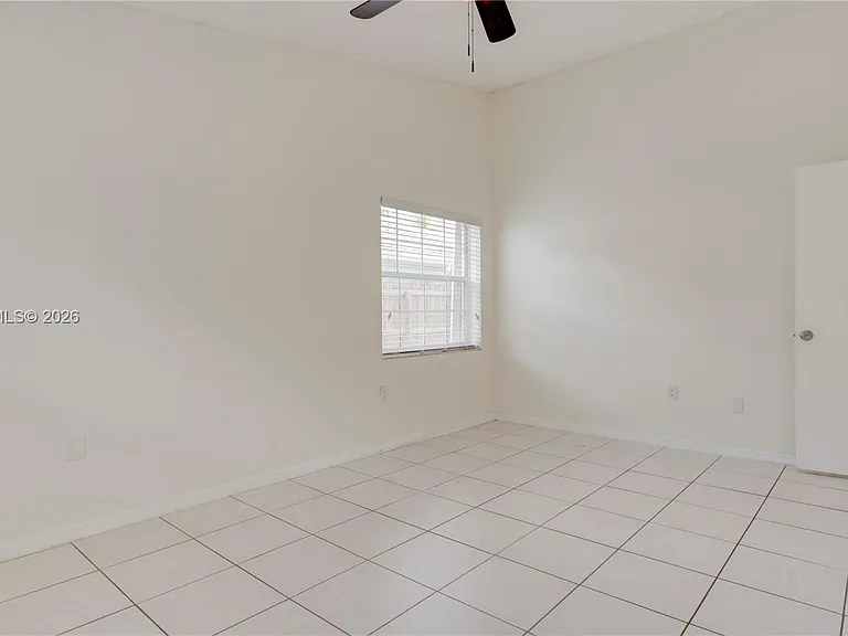 6410 SW 112th Pl — Photo 18