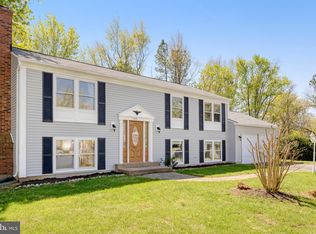 12623 Pinecrest Rd, Herndon, VA 20171