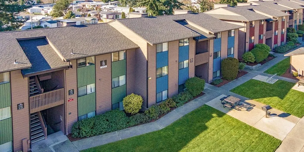 Cottonwood Apartments — Photo 1