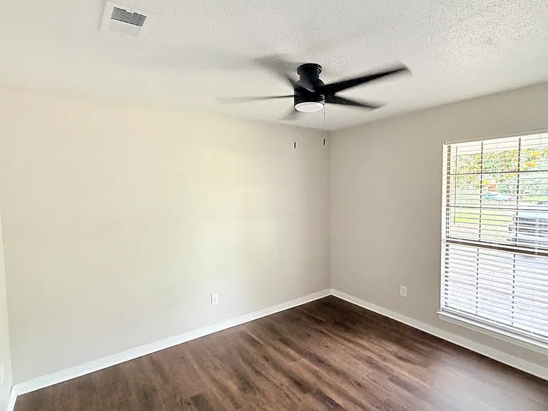 1200 Pinnacle Cir #A — Photo 10