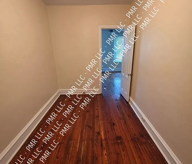 878 N Taylor St — Photo 12