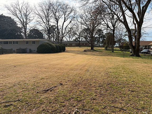 5th image of 507 Glencoe Rd SE