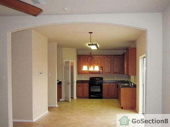 3rd image of 1740 Quail Springs Cir