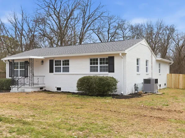 1806 Fern Dr, Murfreesboro, TN 37130