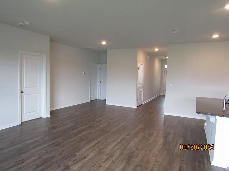 2155 Ainsley Dr — Photo 16