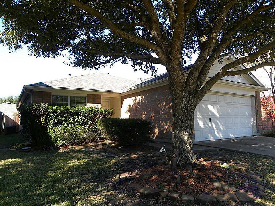 1st image of 4823 Windy Bluff Ct