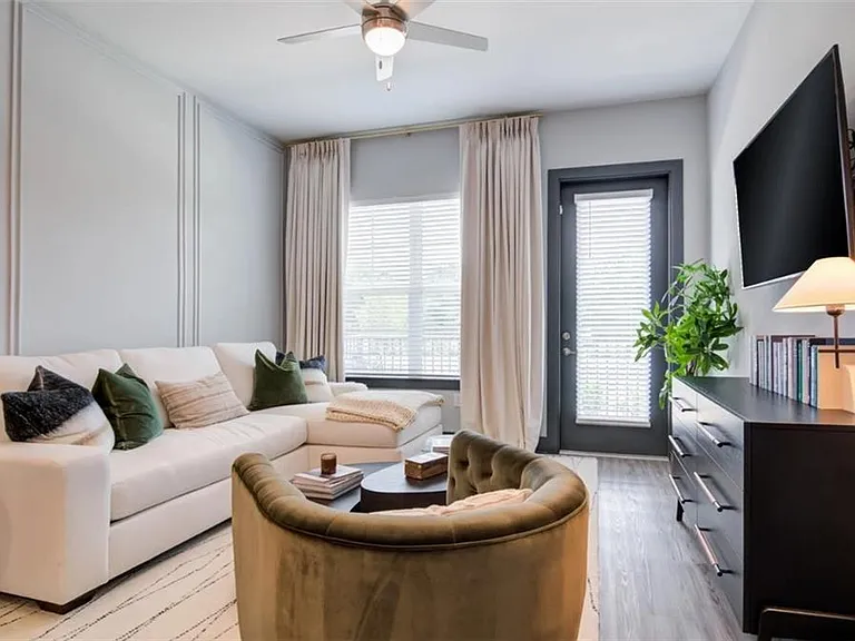 1100 Industrial Blvd #2203 — Photo 3