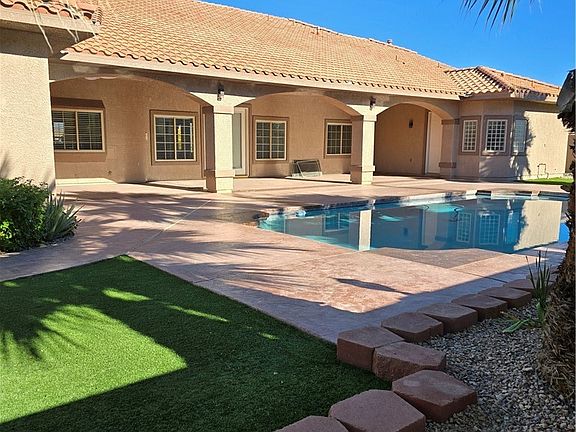 5th image of 9585 W Lone Mountain Rd