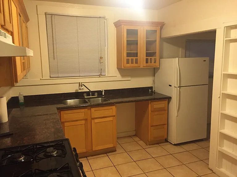 5440 Trask St — Photo 18