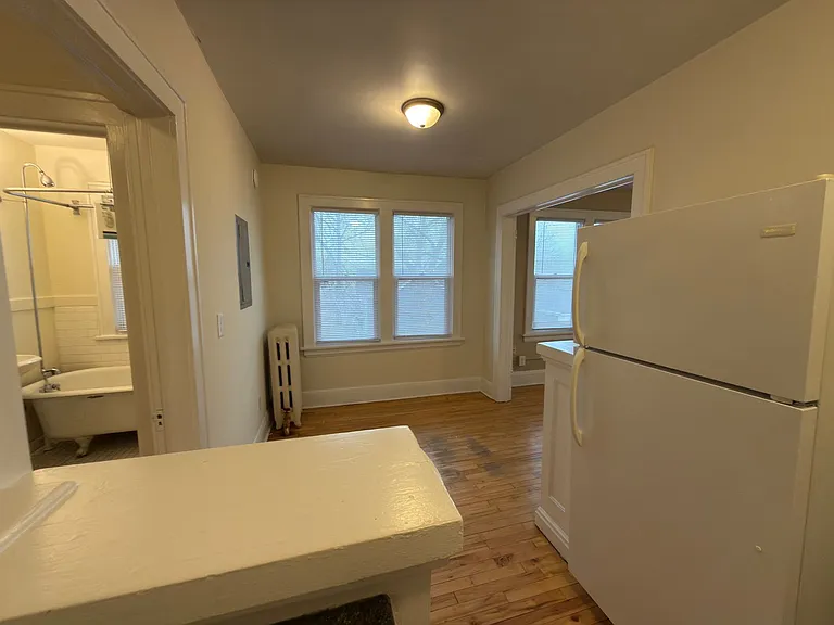 1756 Grand Ave — Photo 41