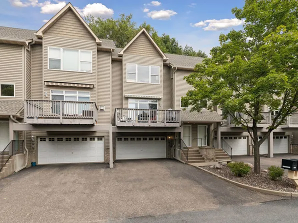 9820 Cove Dr, Minnetonka, MN 55305