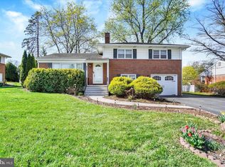 1890 North Dr, York, PA 17408