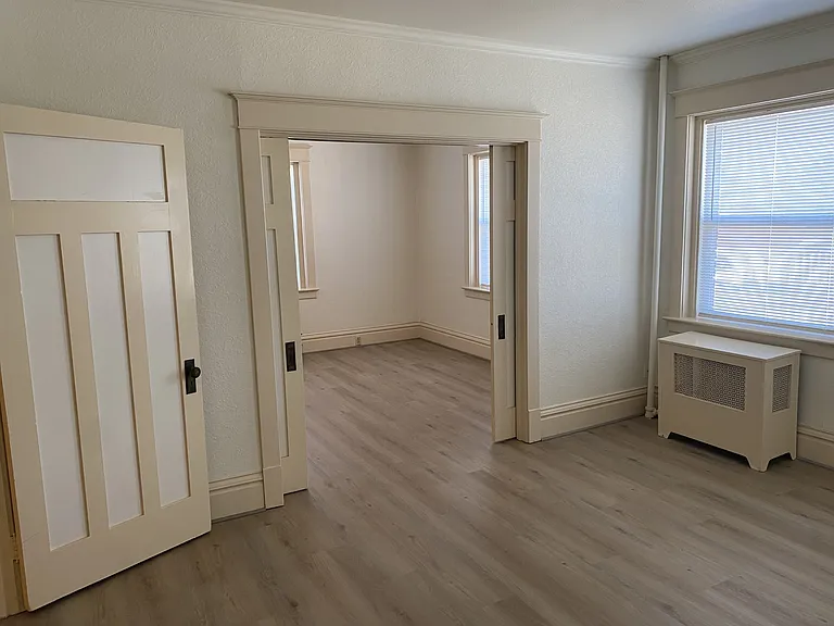 311 North Broadway Street — Photo 14