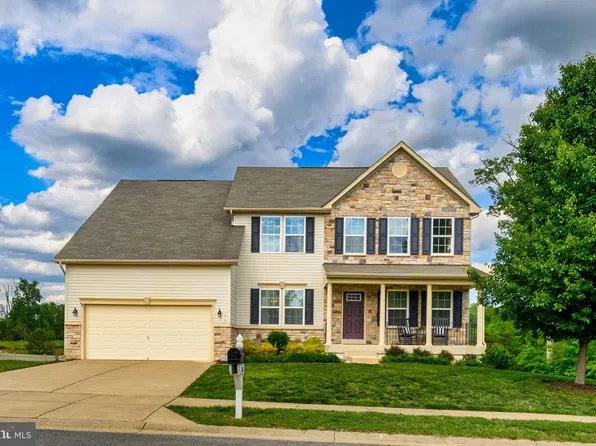 106 Pollen Dr, La Plata, MD 20646