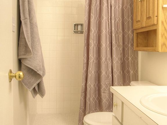 2nd image of 2501 Canterbury Ln E APT 117