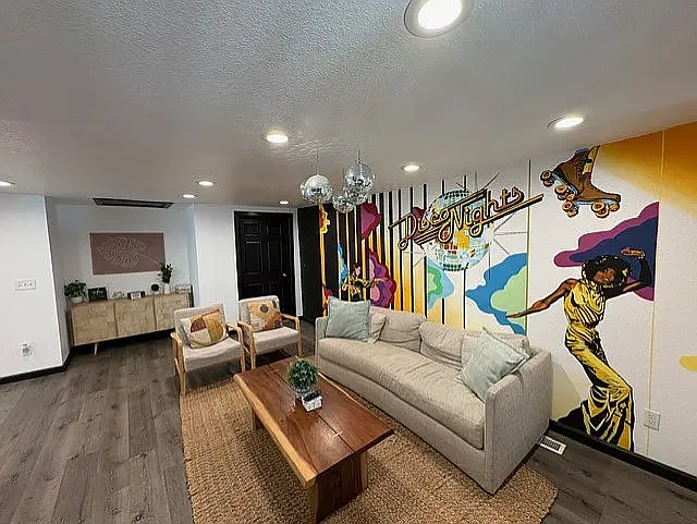 3275 W Hawthorne Pl — Photo 7