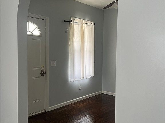 5th image of 12032 Wade Park Ave