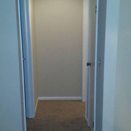 5th image of 43 Berkshire Ct APT 7A