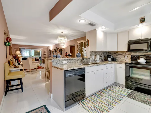 2403 Antigua Circle #D2, Coconut Creek, FL 33066