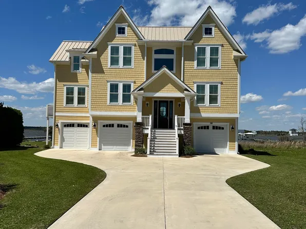 36 Sailview Drive, North Topsail Beach, NC 28460