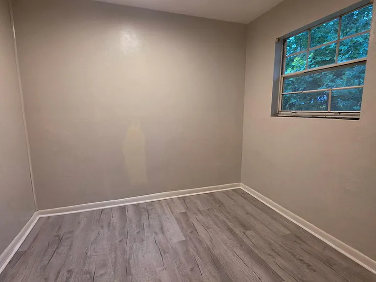 726 Townside Rd SW #12 — Photo 21