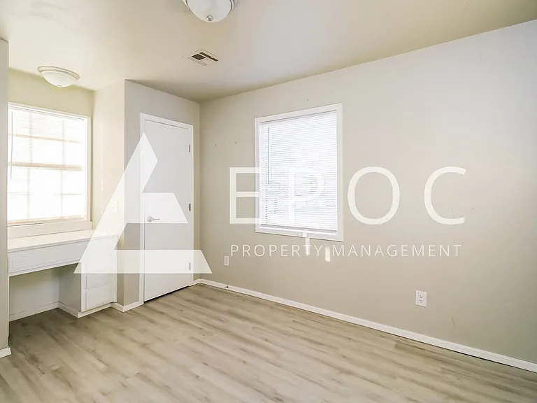 626 Cedar Ave — Photo 8