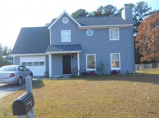 202 Pebble Ln, Jacksonville, NC 28546