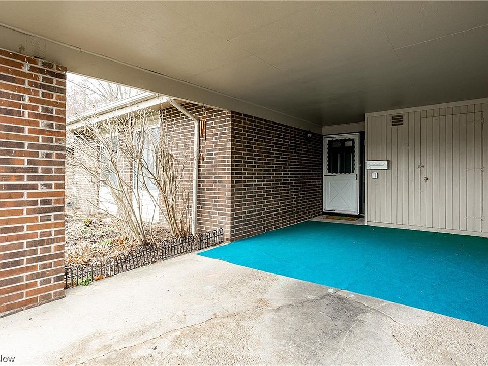 1st image of 9362 Fernwood Dr #9362