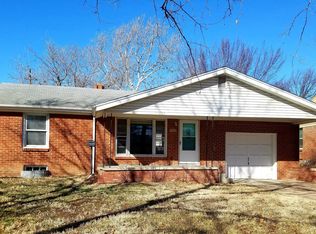 1901 S Pinecrest St, Wichita, KS 67218