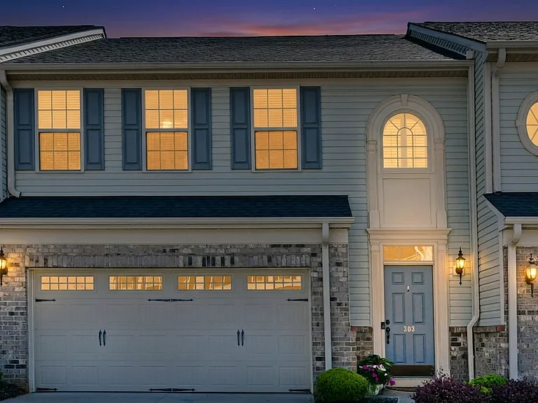 303 Corday Ln — Photo 33