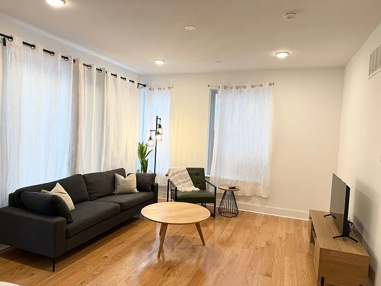 LUDLOW_4100 — Photo 7
