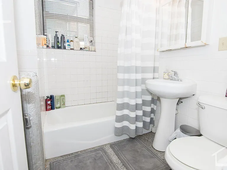 41 Egremont Rd #4 — Photo 8
