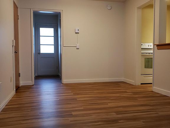 4th image of 6325 23rd Ave NE #3