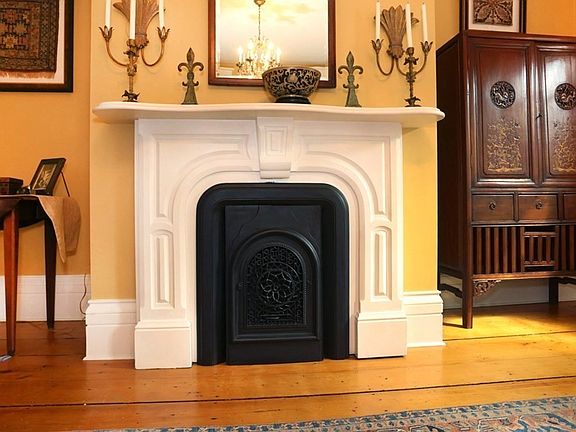 5th image of 76 Pleasant St
