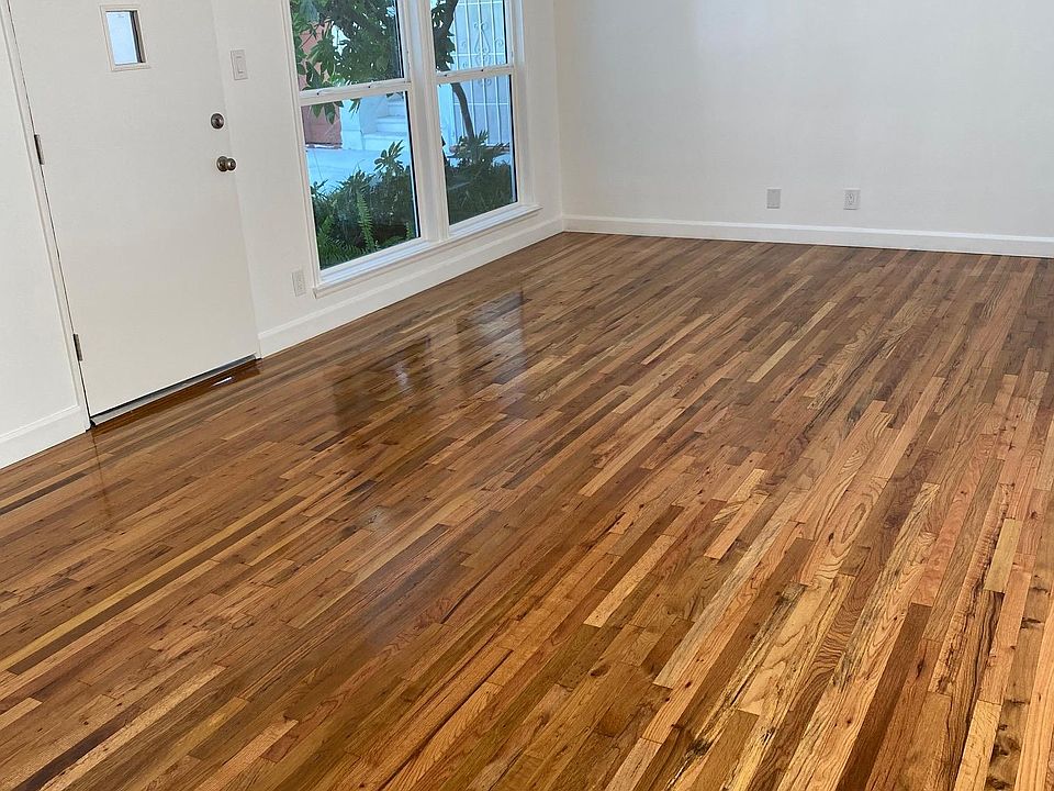 1st image of 11960 Magnolia Blvd #4