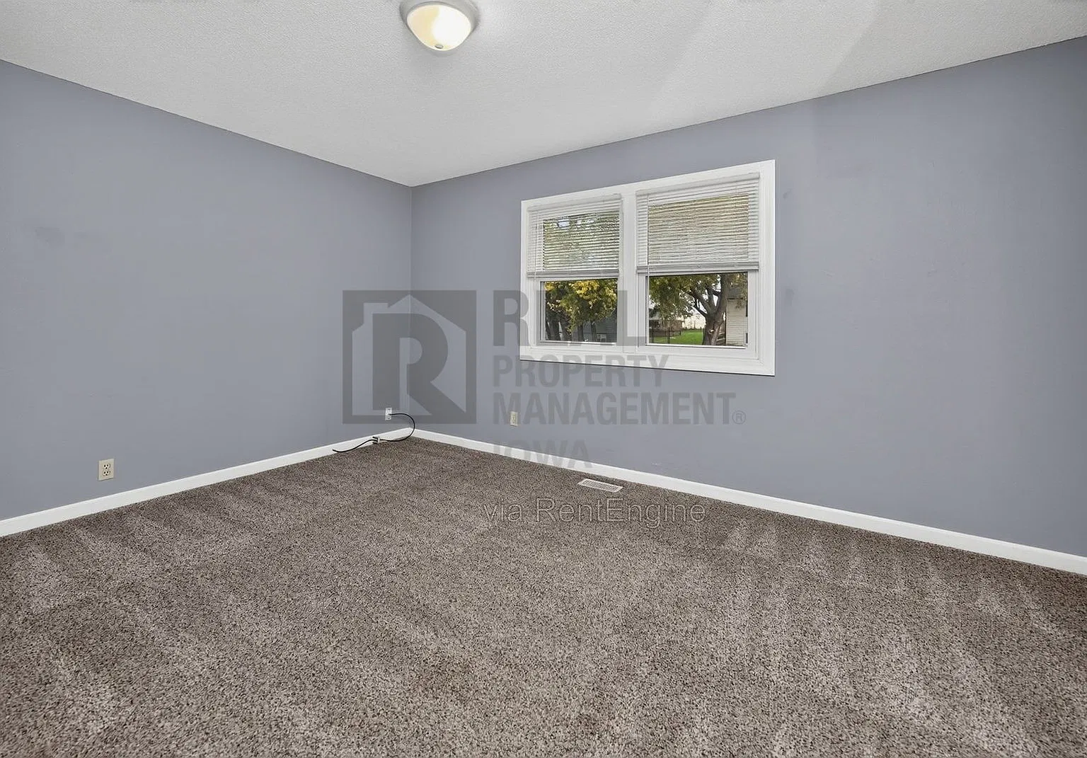 4 bed, 2.0 bath, 1616 sqft, $1,995 — Photo 4