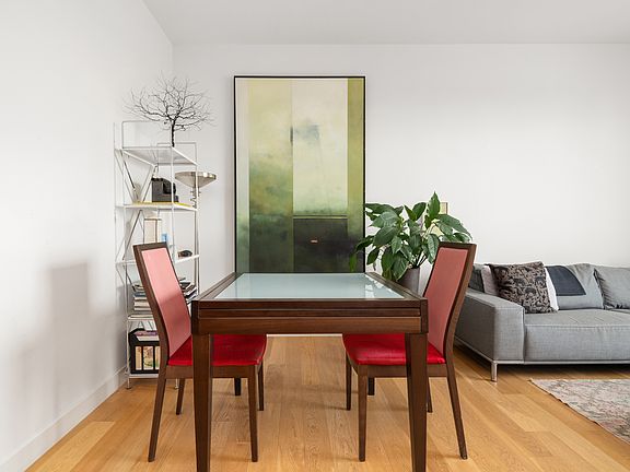 4th image of 8 Vanderbilt Ave #10F