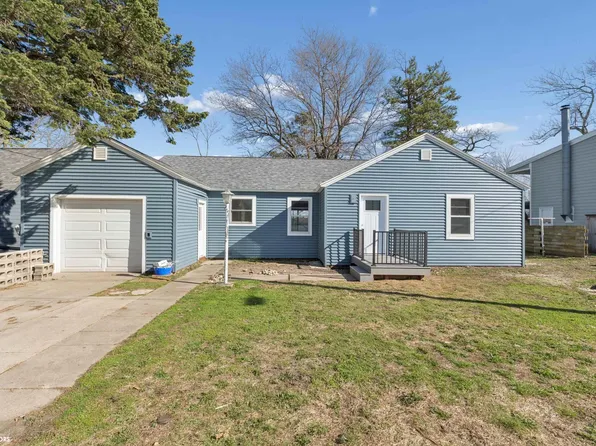 17 Clear View Dr, Ventura, IA 50482