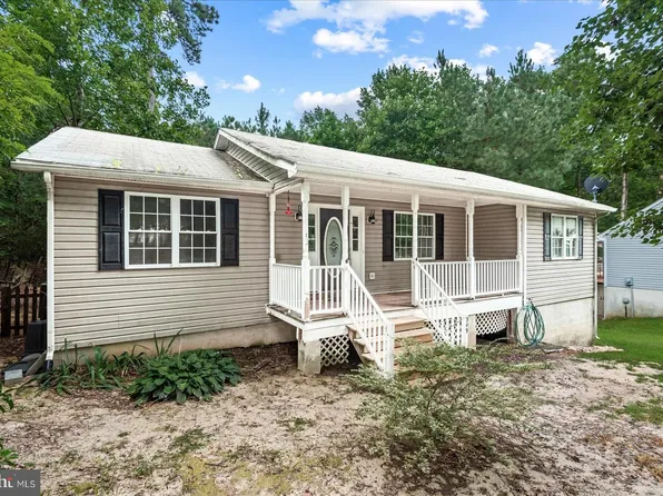 349 Timberland Dr, Montross, VA 22520