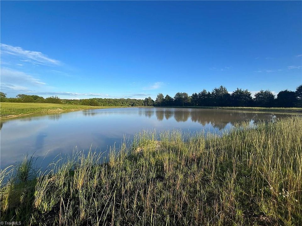 1st image of 3584 Stagg Lake Dr #5