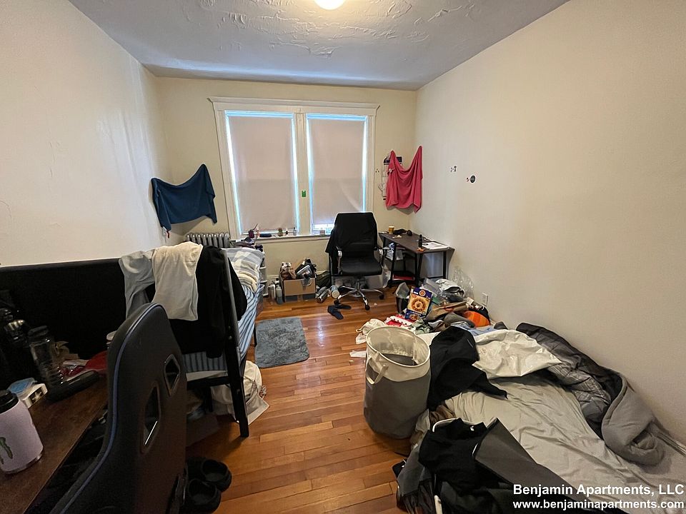 1st image of 1634 Commonwealth Ave APT 8
