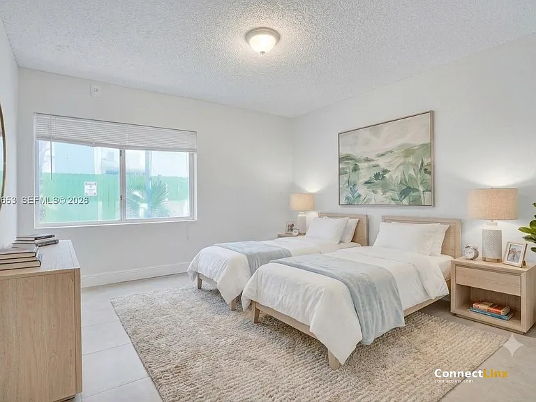 4011 Meridian Ave #21 — Photo 2